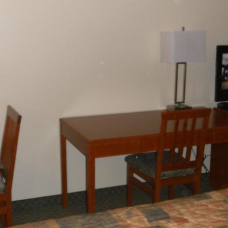 Stampeder Inn Ponoka Room photo